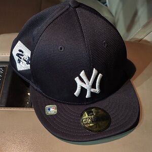 New Era 59FIFTY Dark Blue Fitted Cap